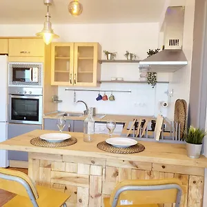 https://casa-faro-de-arinaga.in-canary-islands.com